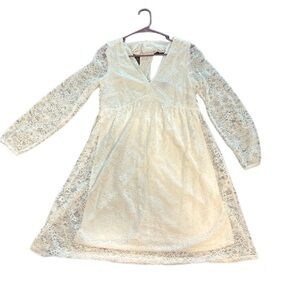 Women’s INC white floral lace dress Size XS NWT